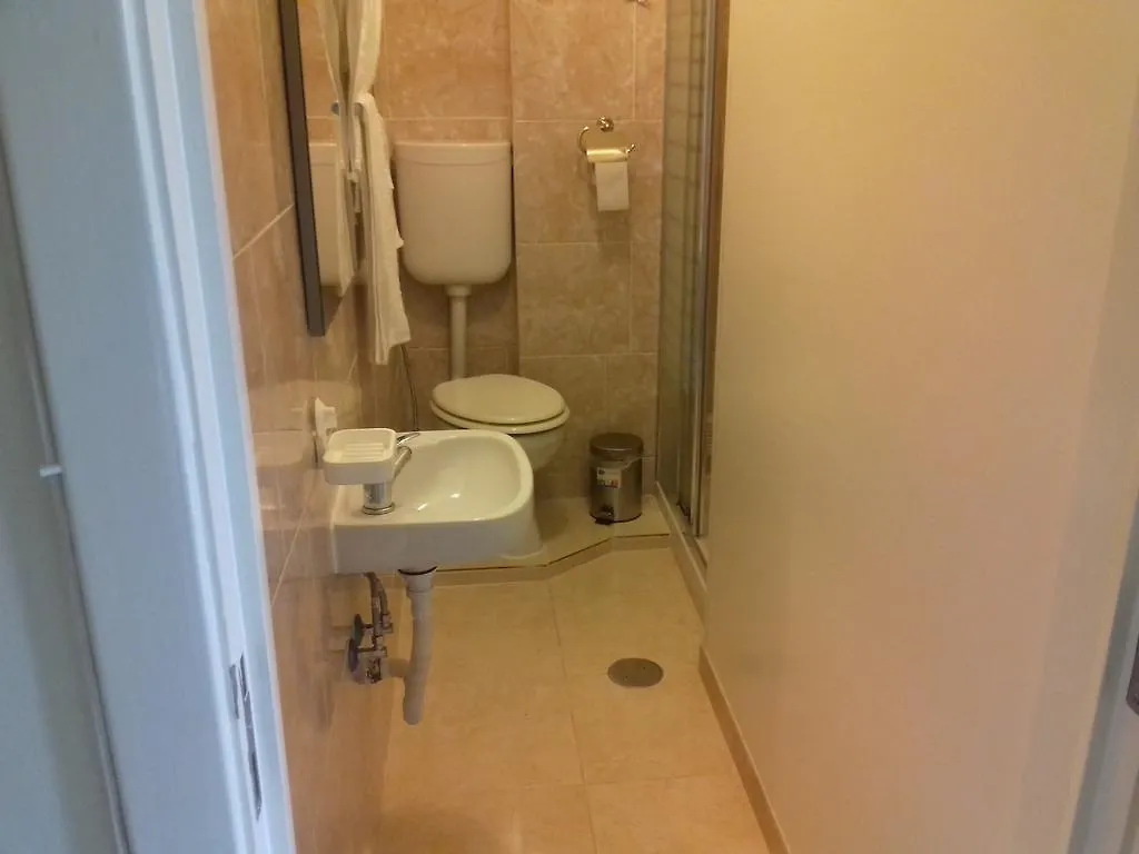 Voyage Guest House Lisbon